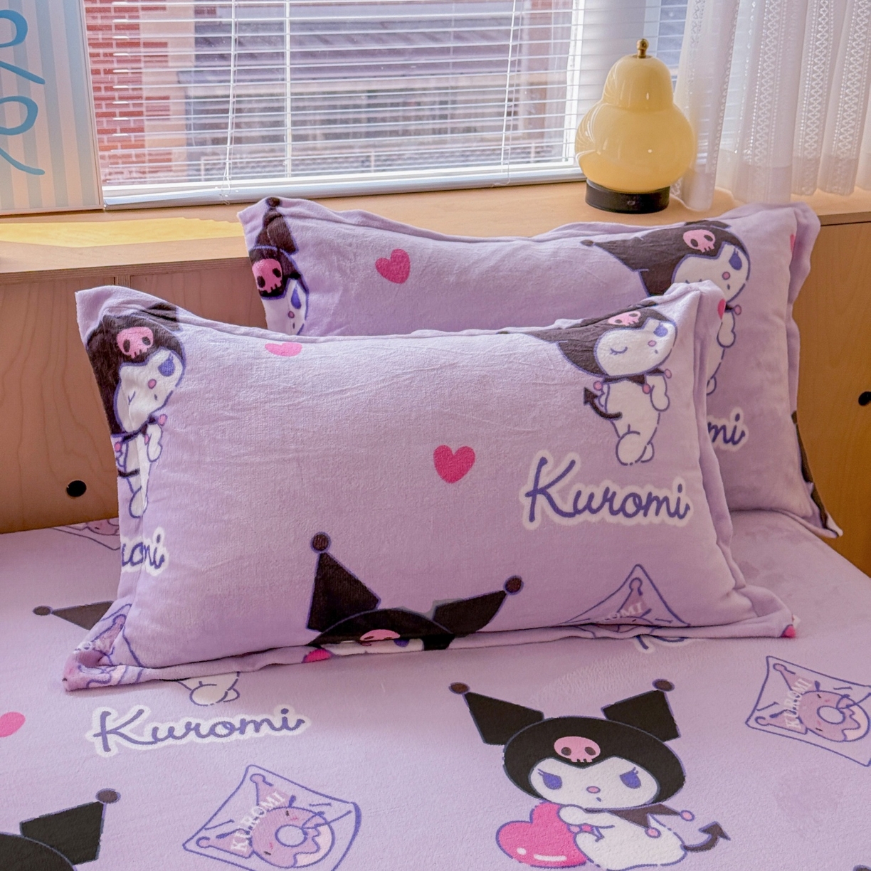 91家纺网 家纺一手货源 找家纺 名兮-2025经典奥特曼-三丽鸥高克重印花牛奶绒床笠 紫色库洛米