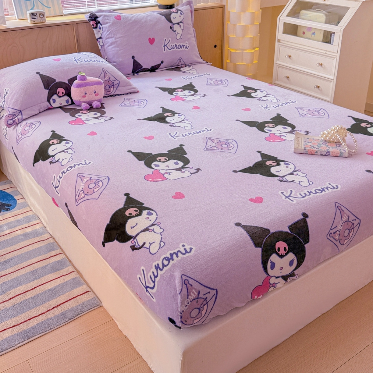 91家纺网 家纺一手货源 找家纺 名兮-2025经典奥特曼-三丽鸥高克重印花牛奶绒床笠 紫色库洛米