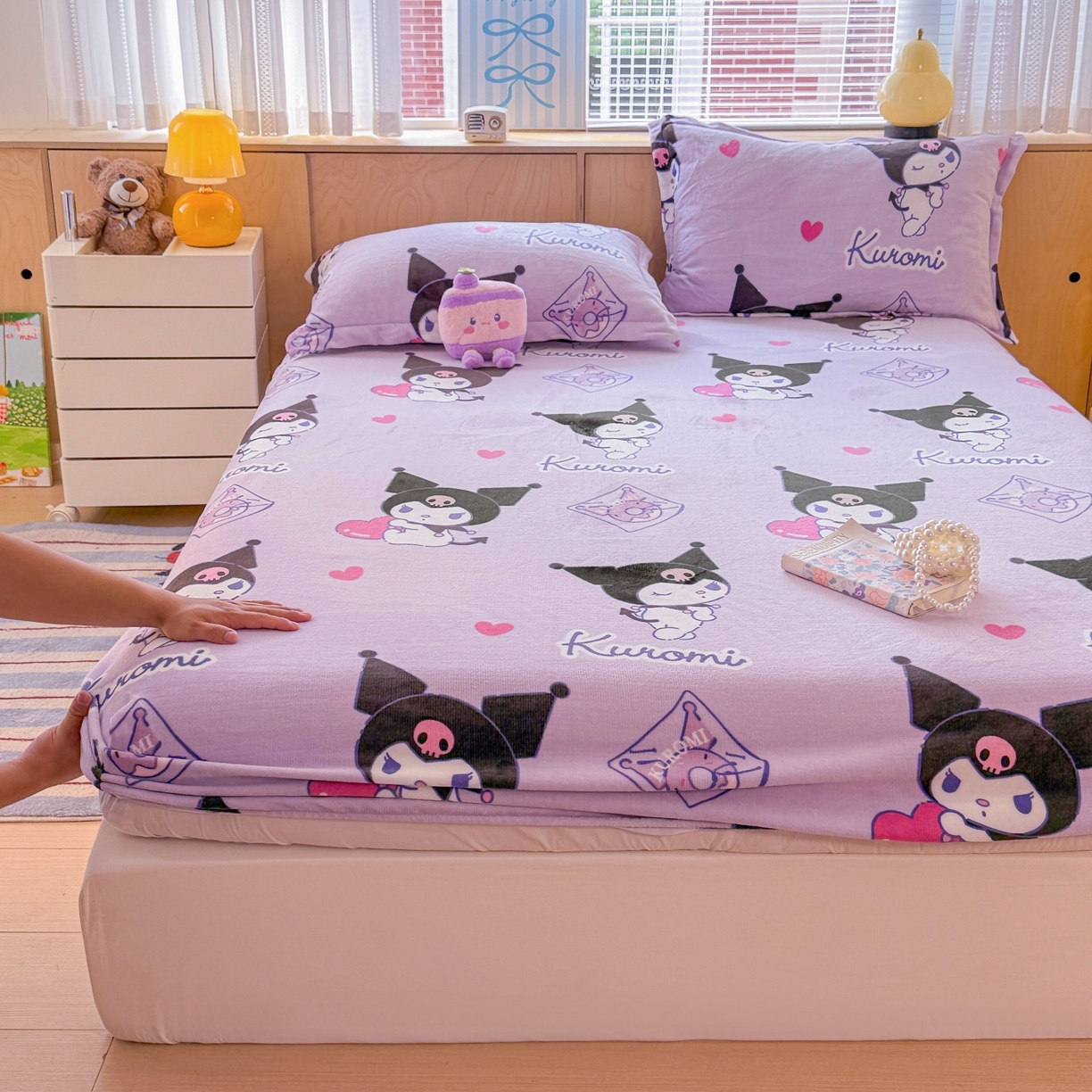 91家纺网 家纺一手货源 找家纺 名兮-2025经典奥特曼-三丽鸥高克重印花牛奶绒床笠 紫色库洛米