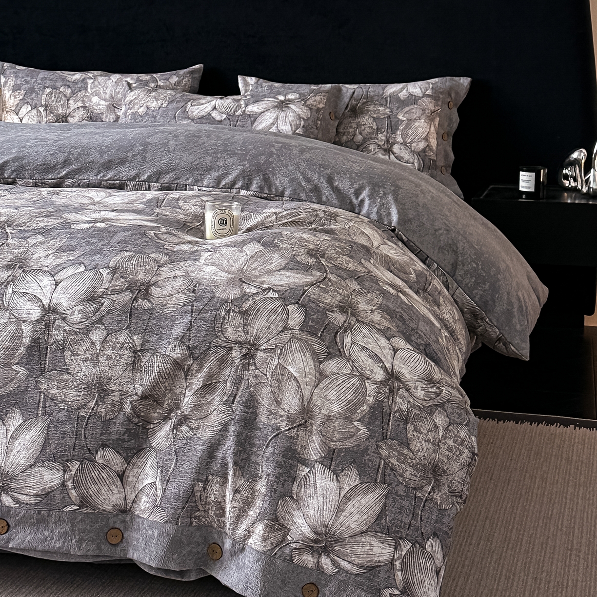 91家纺网 家纺一手货源 找家纺 悦织湾家纺 2025新款纽扣款轻奢原麻四件套复古中式艺术雅致轻奢床上用品三四件套 轻奢原麻-荷花丛林