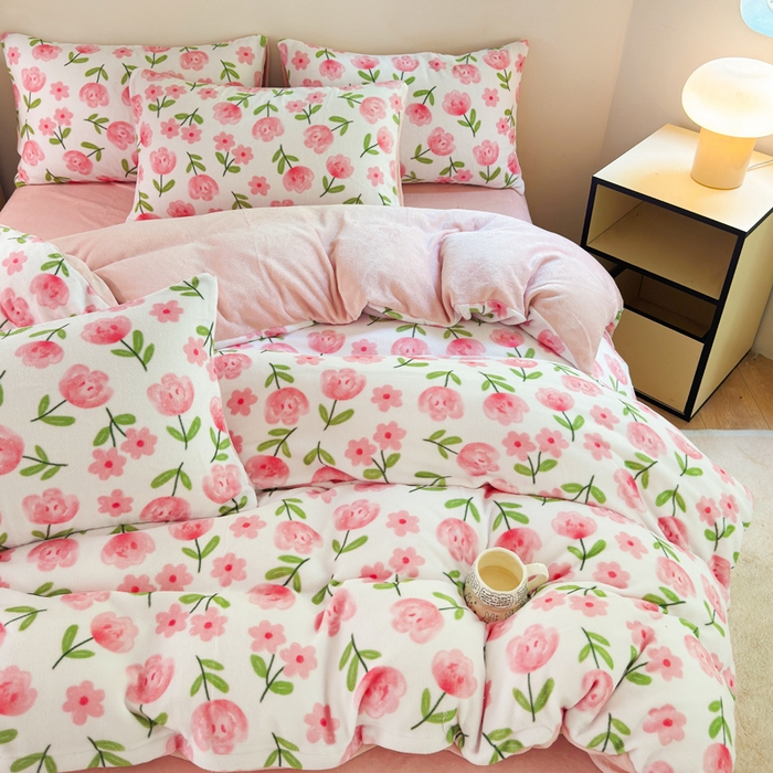 91家纺网 家纺一手货源 找家纺 王朝国际 2026新款高克重牛奶绒印花四件套 甜心小姐