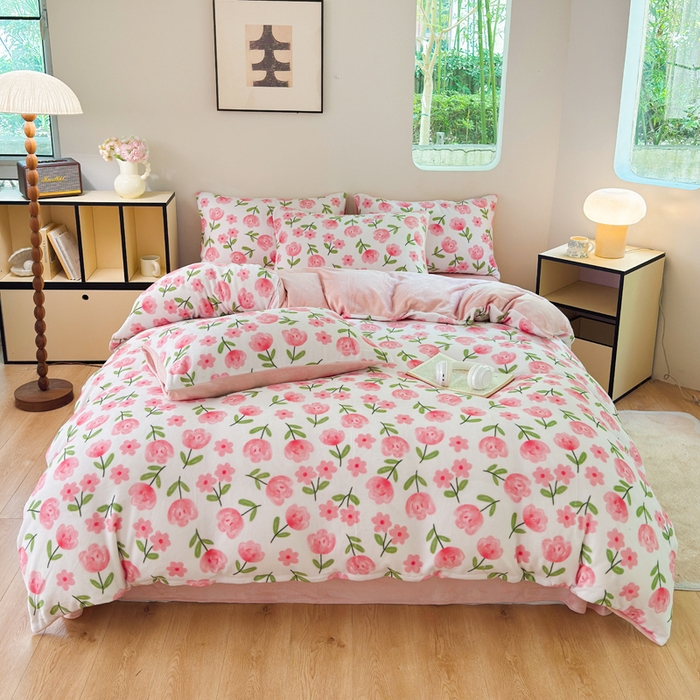 91家纺网 家纺一手货源 找家纺 王朝国际 2026新款高克重牛奶绒印花四件套 甜心小姐