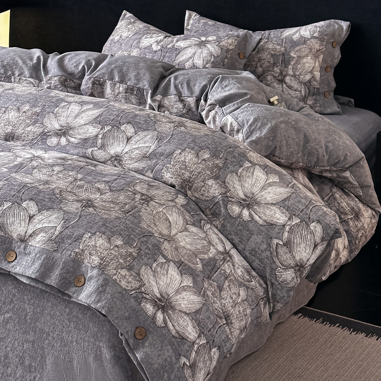 91家纺网 家纺一手货源 找家纺 （总）悦织湾家纺 2025新款纽扣款轻奢原麻四件套复古中式艺术雅致轻奢床上用品三四件套