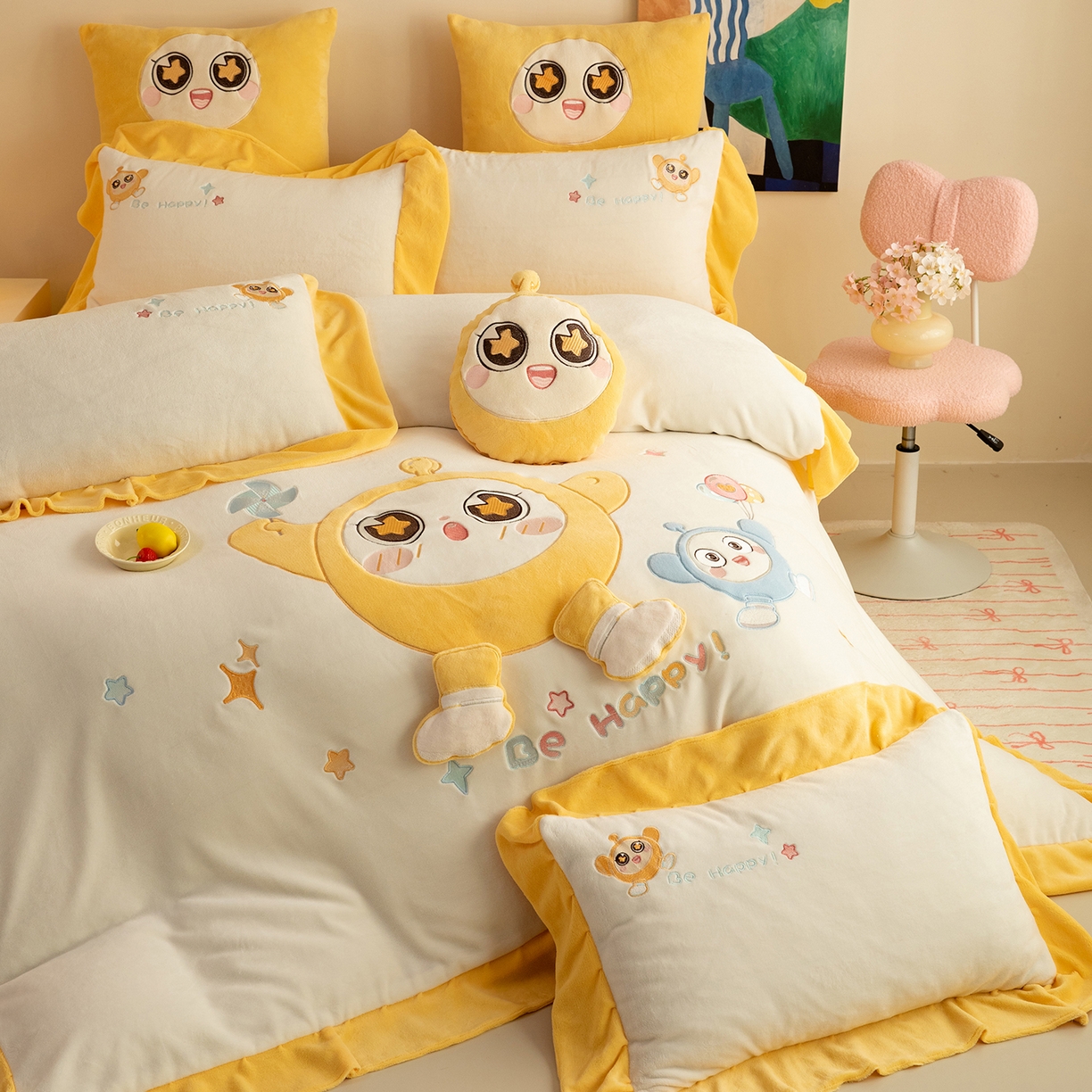 91家纺网 家纺一手货源 找家纺 （总）绒棉世家 2025新款贴布绣A类牛奶绒高克重四件套-蛋仔