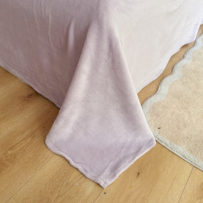 91家纺网 家纺一手货源 找家纺 王朝国际 2026新款高克重牛奶绒印花四件套 学院熊