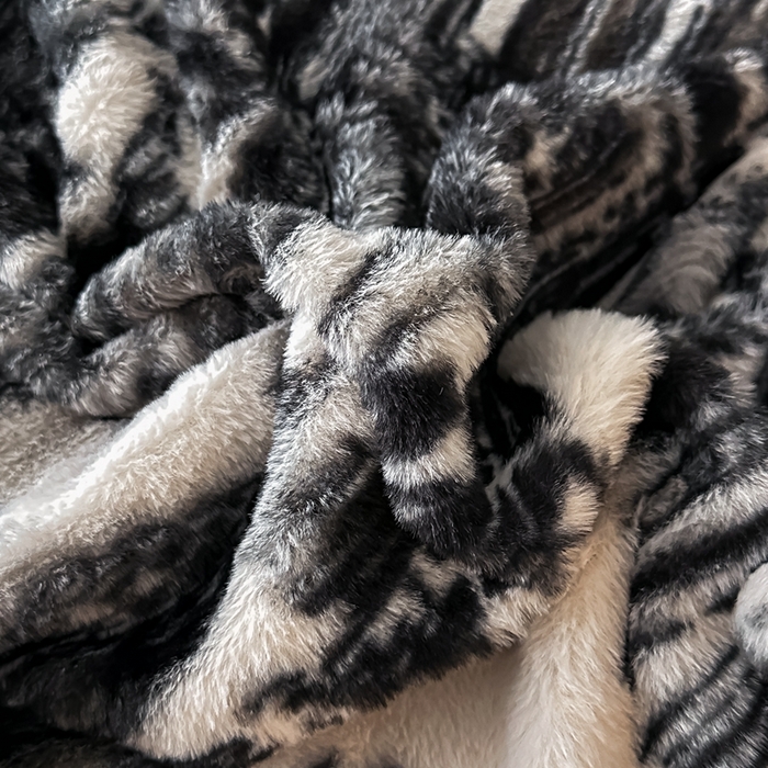 91家纺网 家纺一手货源 找家纺 居易简 2025新款亲肤保暖皮草绒牛奶绒AB面美拉德抽条兔毛绒四件套 大好山河