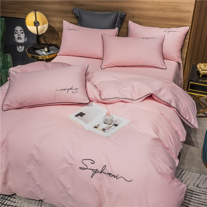 91家纺网 家纺一手货源 找家纺 小叮当家纺仓储工厂店 2025新款(热买家秀不断货)40s贡缎长绒棉纯棉字母款全棉四件套轻奢床上用品 香妃粉