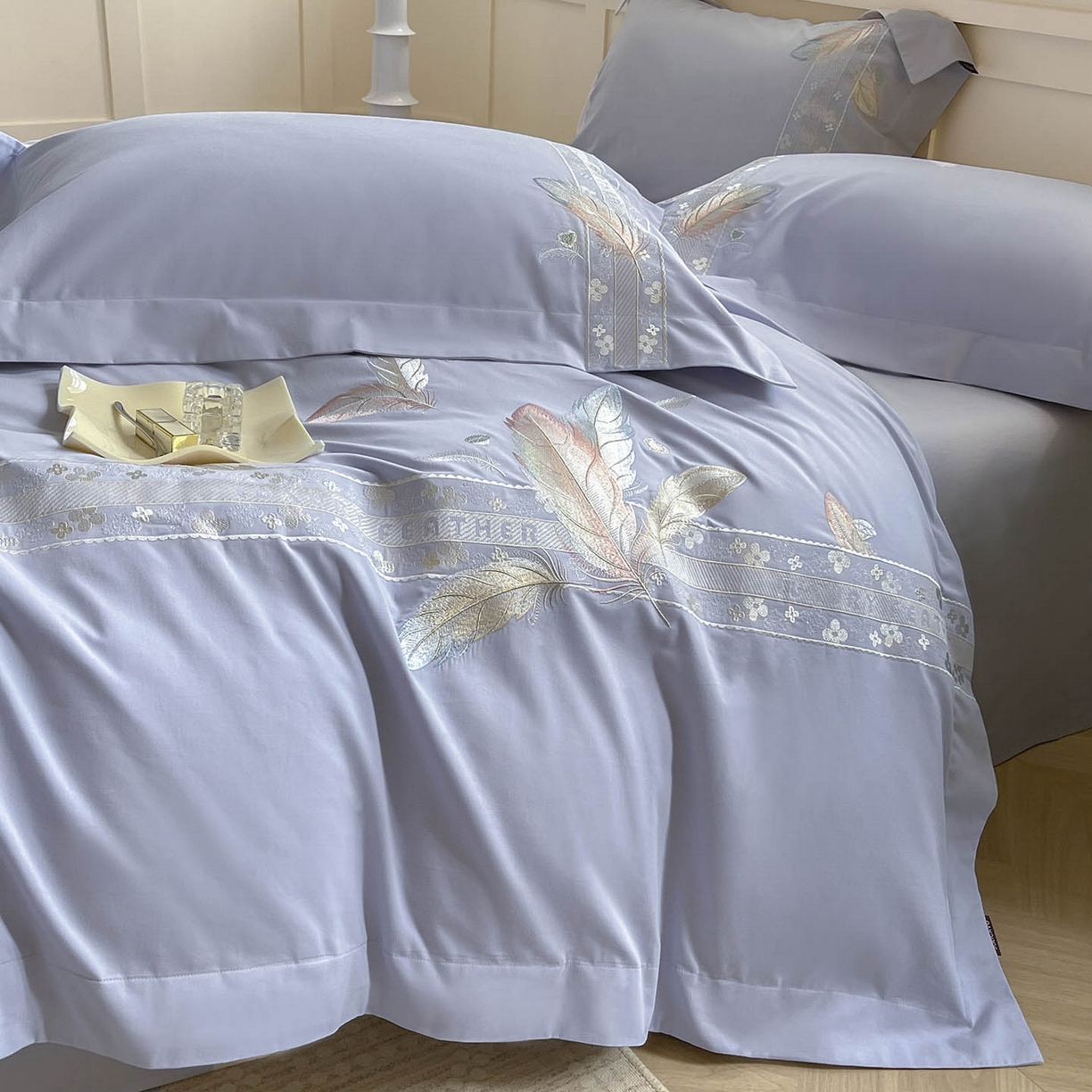 91家纺网 家纺一手货源 找家纺 2025秋冬新品A类加厚保暖全棉磨毛四件套纯棉被套重工刺绣轻奢床笠款直播热款床上用品 缦禾-黛紫