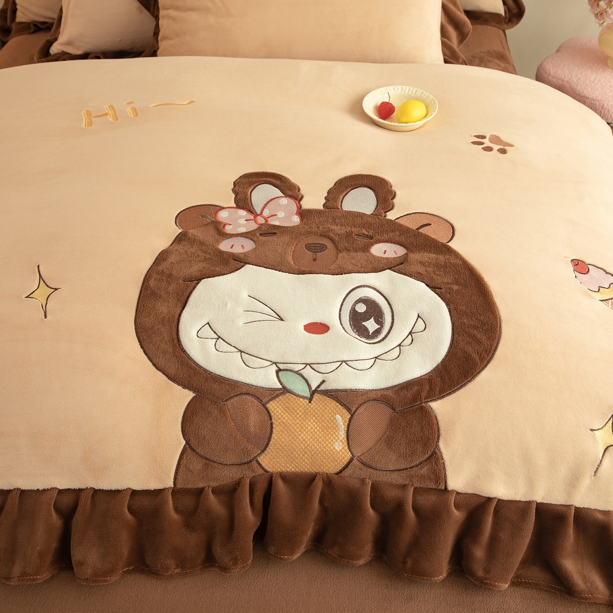 91家纺网 家纺一手货源 找家纺 （总）绒棉世家 2025新款贴布绣A类牛奶绒高克重四件套-啦布布