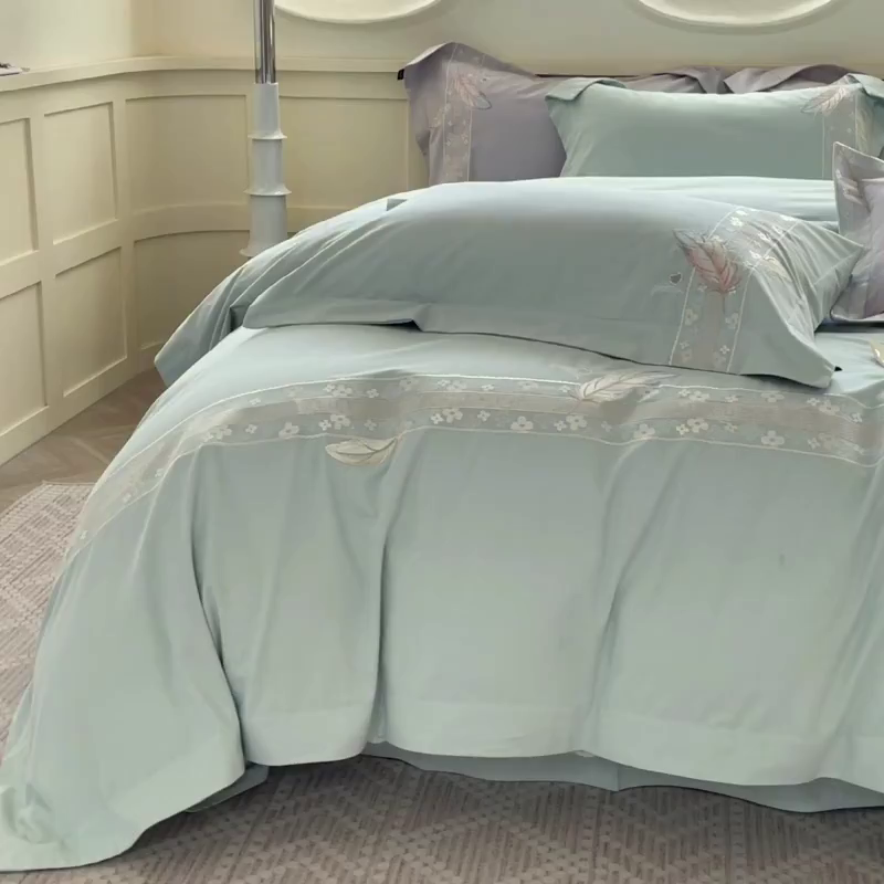 91家纺网 家纺一手货源 找家纺 2025秋冬新品A类加厚保暖全棉磨毛四件套纯棉被套重工刺绣轻奢床笠款直播热款床上用品 缦禾-茶绿