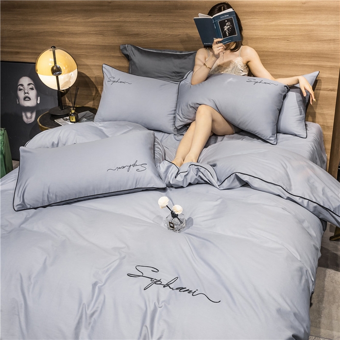 91家纺网 家纺一手货源 找家纺 小叮当家纺仓储工厂店 2025新款(热买家秀不断货)40s贡缎长绒棉纯棉字母款全棉四件套轻奢床上用品 炫彩灰