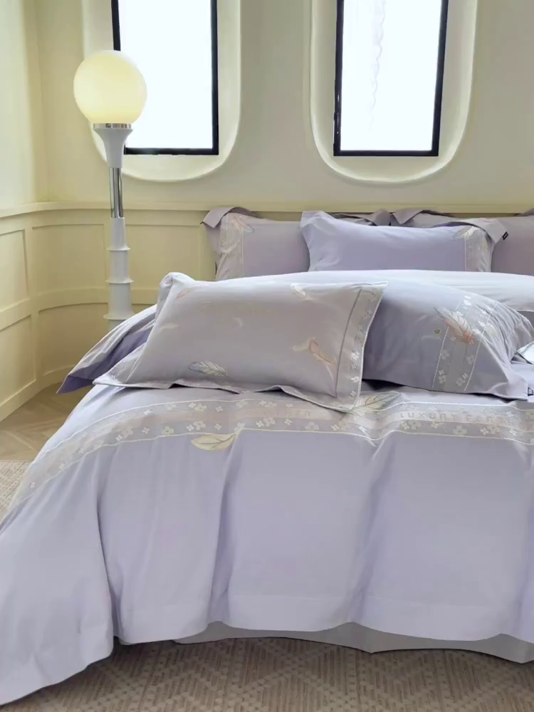 91家纺网 家纺一手货源 找家纺 2025秋冬新品A类加厚保暖全棉磨毛四件套纯棉被套重工刺绣轻奢床笠款直播热款床上用品 缦禾-黛紫