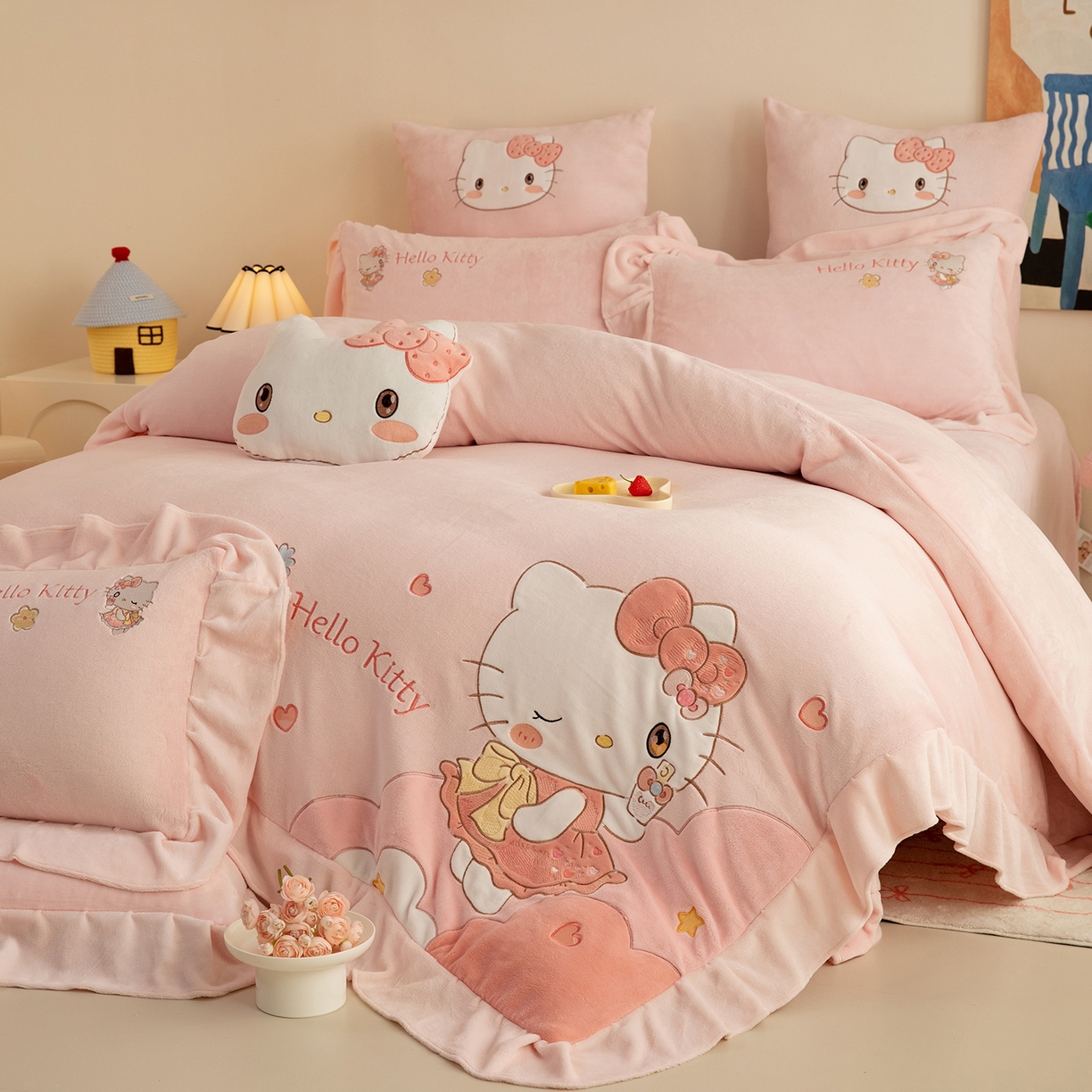 91家纺网 家纺一手货源 找家纺 （总）绒棉世家 2025新款贴布绣A类牛奶绒高克重四件套-KT猫