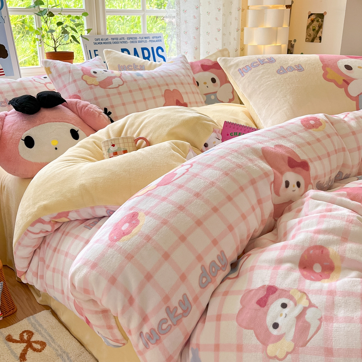 91家纺网 家纺一手货源 找家纺 如一 2025新款高克重卡通印花牛奶绒四件套第二批 粉乐蒂