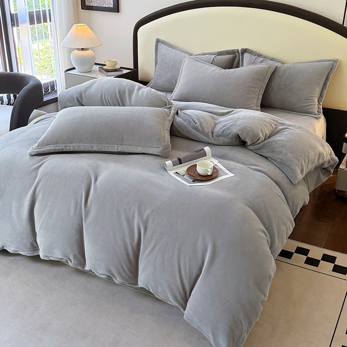 91家纺网 家纺一手货源 找家纺 （总）家贝爱 2025新款高克重石墨烯牛奶绒四件套