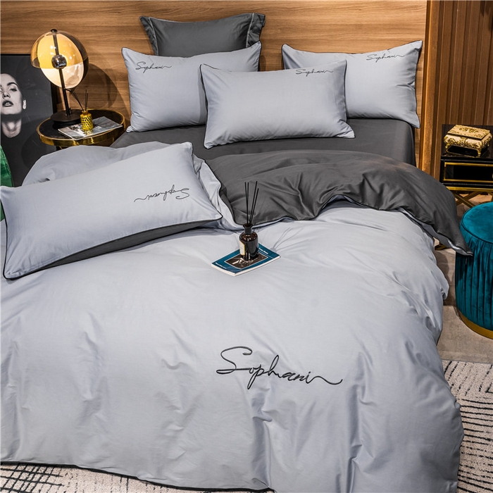 91家纺网 家纺一手货源 找家纺 小叮当家纺仓储工厂店 2025新款(热买家秀不断货)40s贡缎长绒棉纯棉字母款全棉四件套轻奢床上用品 银高级灰