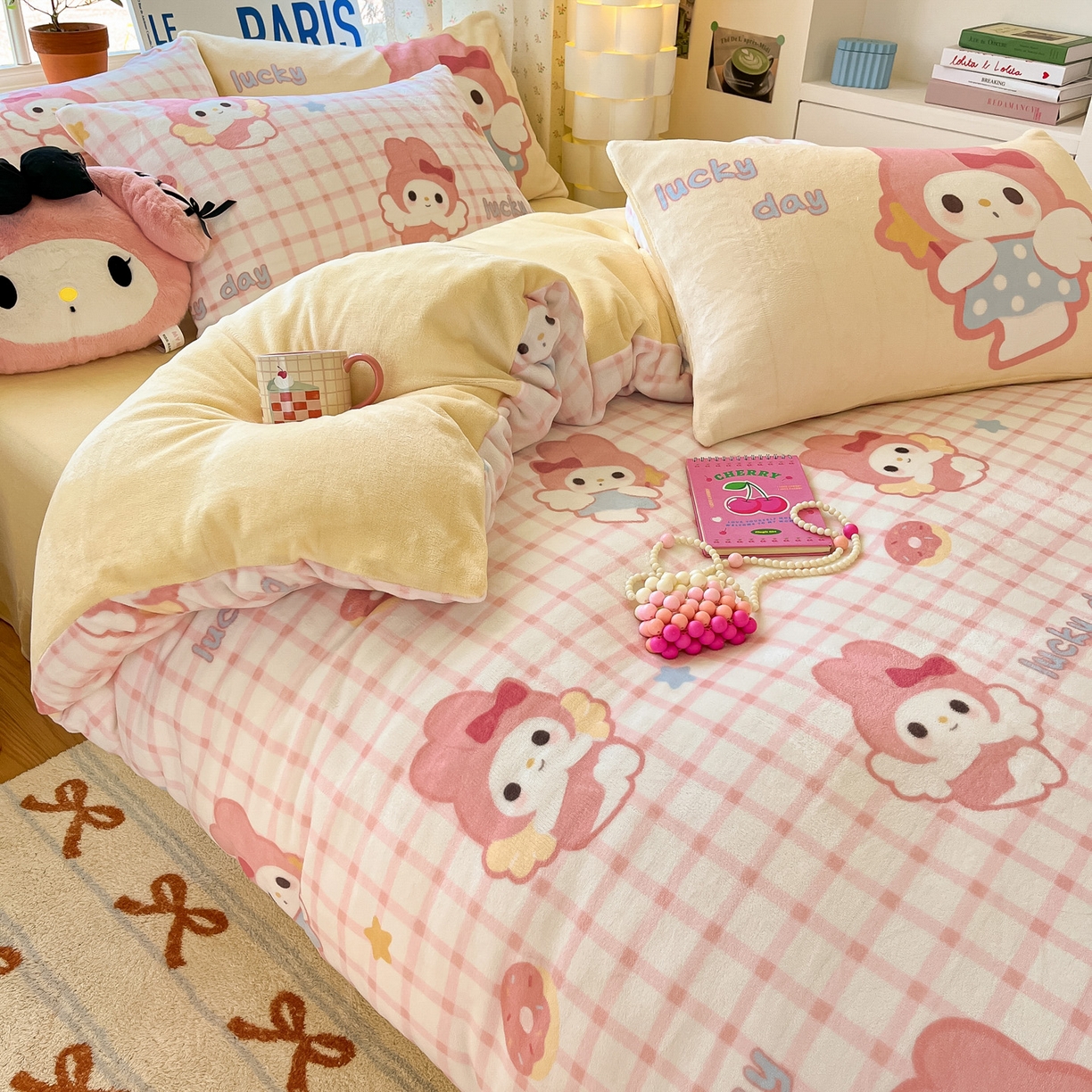 91家纺网 家纺一手货源 找家纺 如一 2025新款高克重卡通印花牛奶绒四件套第二批 粉乐蒂