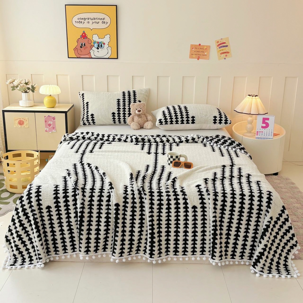 91家纺网 家纺一手货源 找家纺 恋佳居 2025新款高克重提花舒棉绒吊球花边毛毯 节节高-黑色