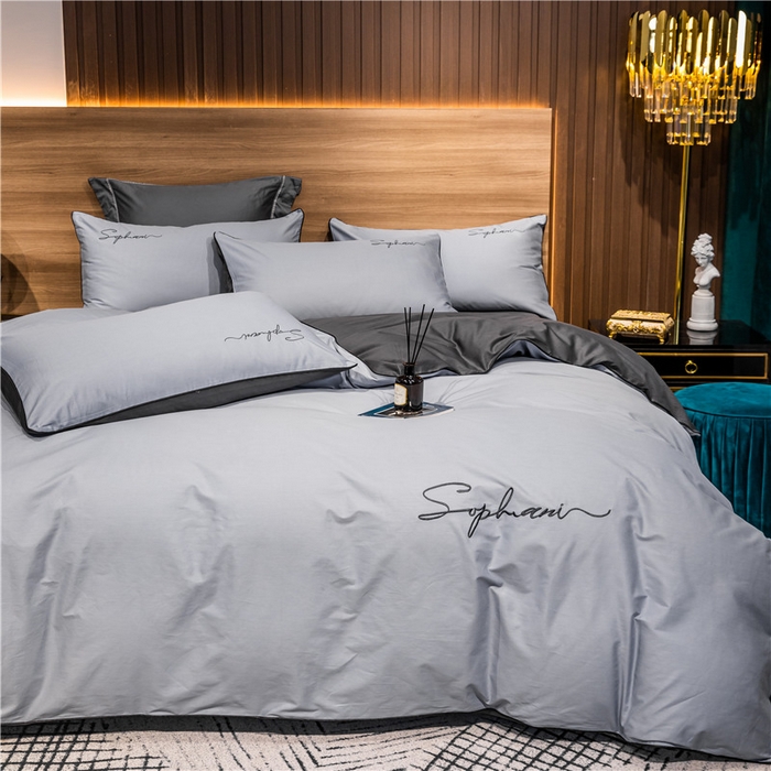 91家纺网 家纺一手货源 找家纺 小叮当家纺仓储工厂店 2025新款(热买家秀不断货)40s贡缎长绒棉纯棉字母款全棉四件套轻奢床上用品 银高级灰