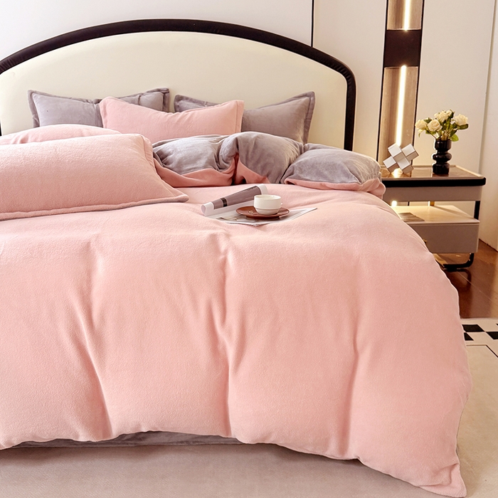 91家纺网 家纺一手货源 找家纺 家贝爱 2025新款高克重石墨烯牛奶绒四件套 暖梦-粉玉