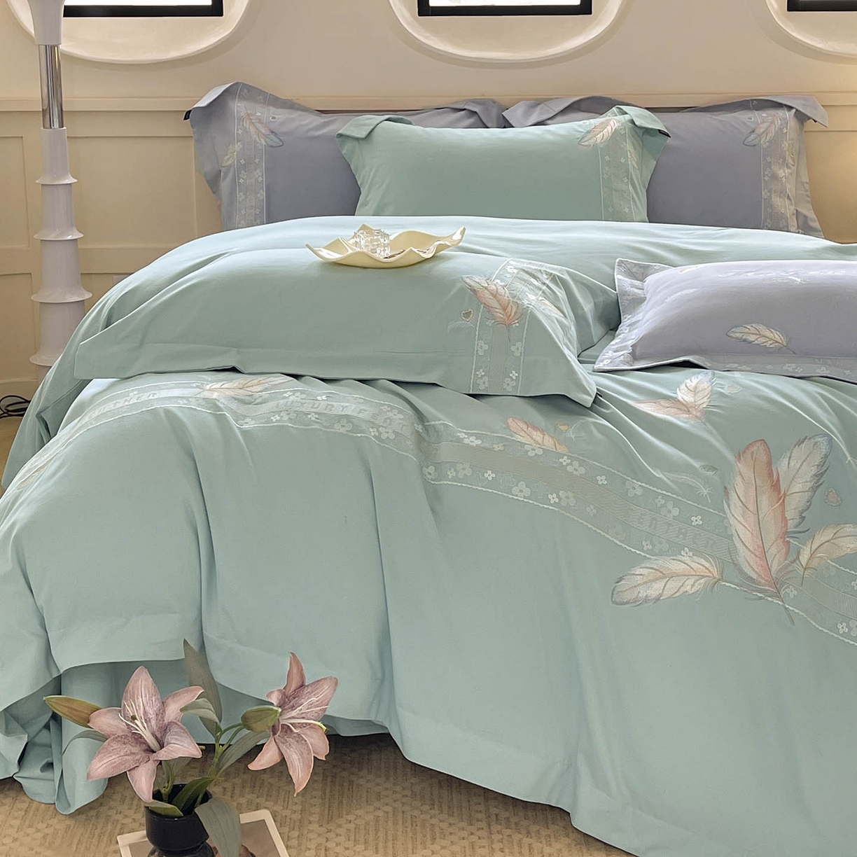 91家纺网 家纺一手货源 找家纺 2025秋冬新品A类加厚保暖全棉磨毛四件套纯棉被套重工刺绣轻奢床笠款直播热款床上用品 缦禾-茶绿