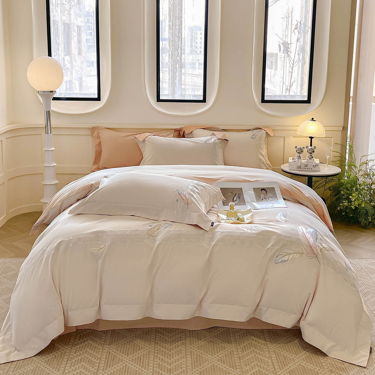 91家纺网 家纺一手货源 找家纺 2025秋冬新品A类加厚保暖全棉磨毛四件套纯棉被套重工刺绣轻奢床笠款直播热款床上用品 缦禾-白桃