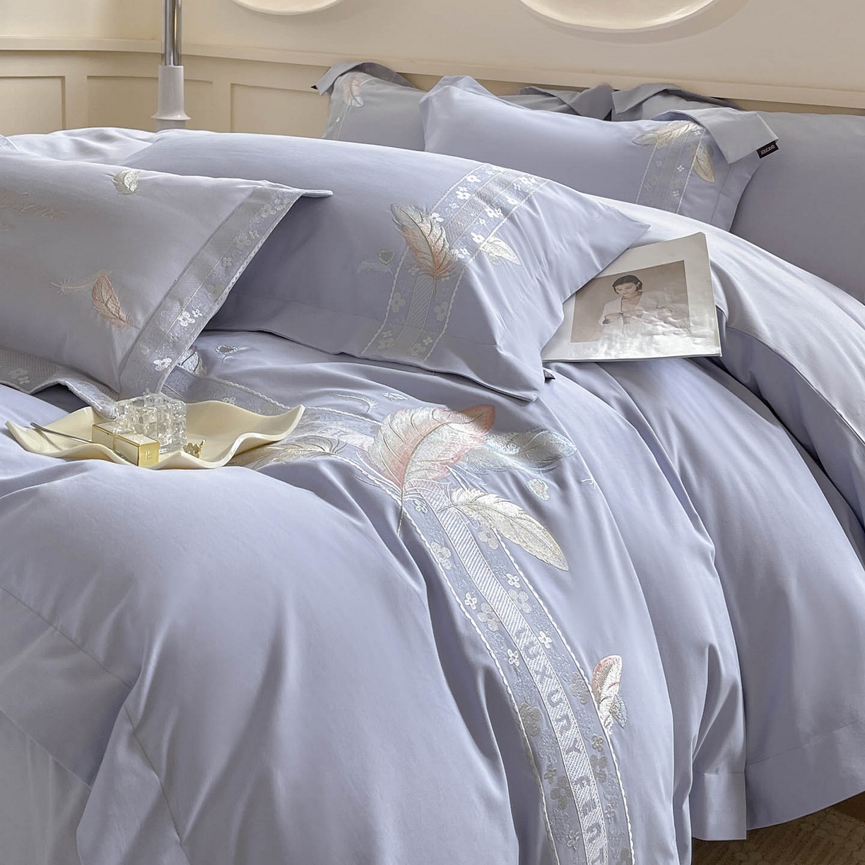 91家纺网 家纺一手货源 找家纺 2025秋冬新品A类加厚保暖全棉磨毛四件套纯棉被套重工刺绣轻奢床笠款直播热款床上用品 缦禾-黛紫