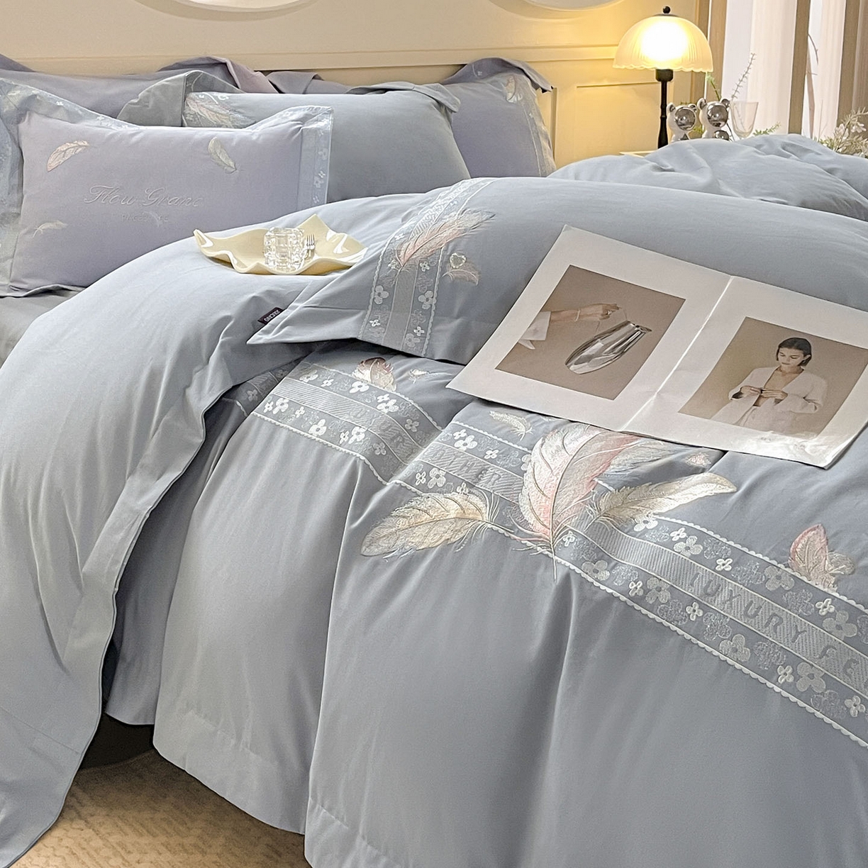 91家纺网 家纺一手货源 找家纺 2025秋冬新品A类加厚保暖全棉磨毛四件套纯棉被套重工刺绣轻奢床笠款直播热款床上用品 缦禾-夜灰