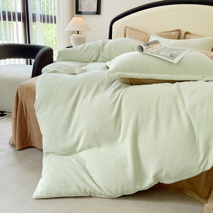 91家纺网 家纺一手货源 找家纺 家贝爱 2025新款高克重石墨烯牛奶绒四件套 暖梦-绿