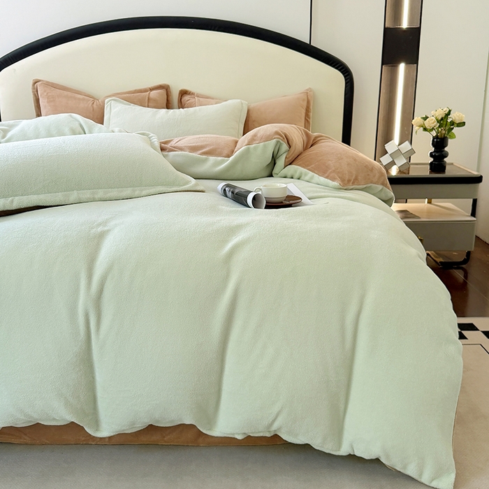 91家纺网 家纺一手货源 找家纺 家贝爱 2025新款高克重石墨烯牛奶绒四件套 暖梦-绿