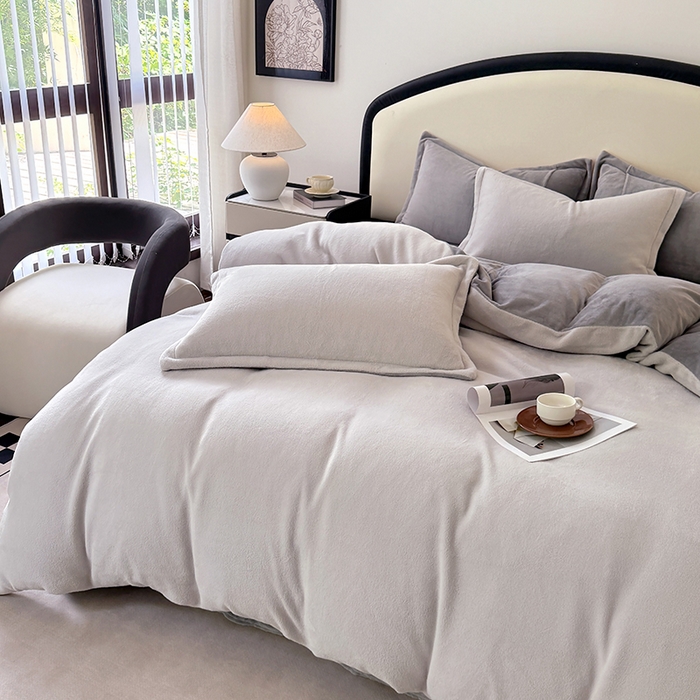 91家纺网 家纺一手货源 找家纺 家贝爱 2025新款高克重石墨烯牛奶绒四件套 暖梦-浅灰