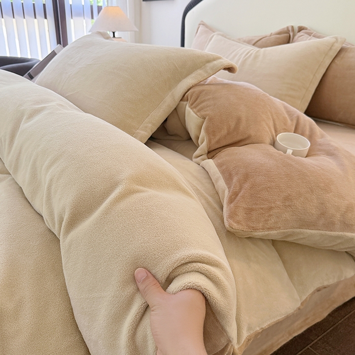 91家纺网 家纺一手货源 找家纺 家贝爱 2025新款高克重石墨烯牛奶绒四件套 暖梦-浅咖