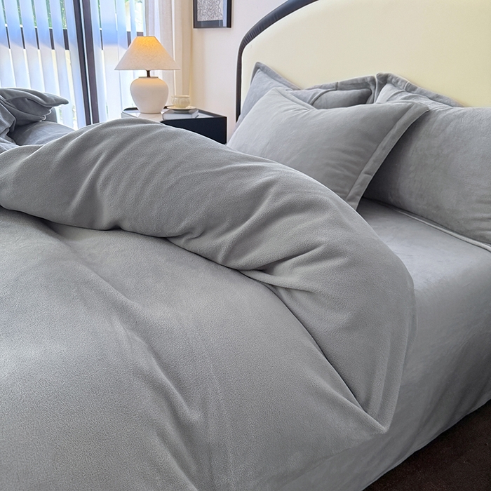 91家纺网 家纺一手货源 找家纺 家贝爱 2025新款高克重石墨烯牛奶绒四件套 暖梦-深灰