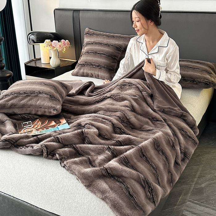 91家纺网 家纺一手货源 找家纺 芸锦豪 2025新款大金狐貂云锦绒毛毯毯子 灰色