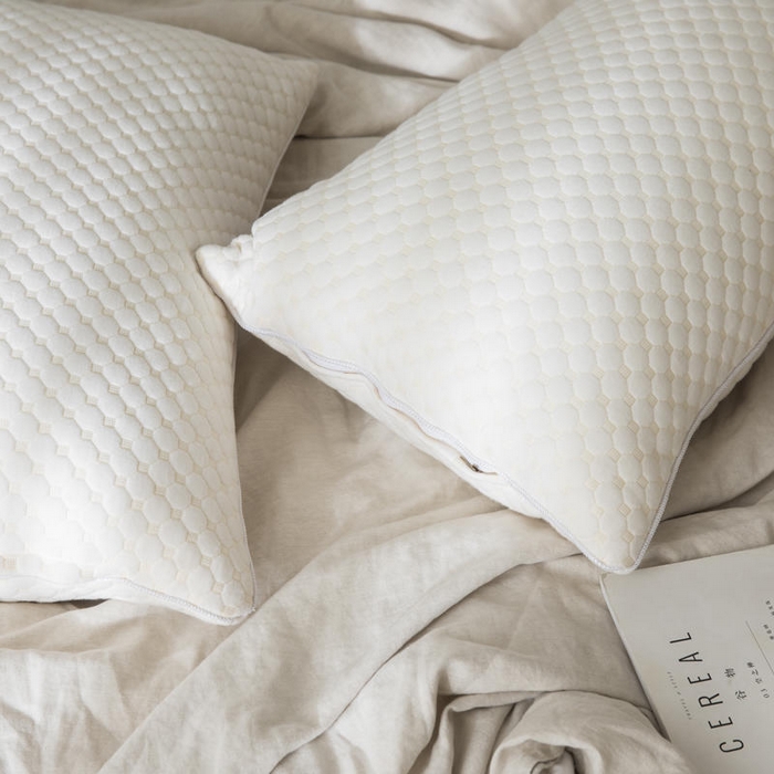 91家纺网 家纺一手货源 找家纺 （总）胜诗梵 2025新款水立方透气羽丝绒枕芯