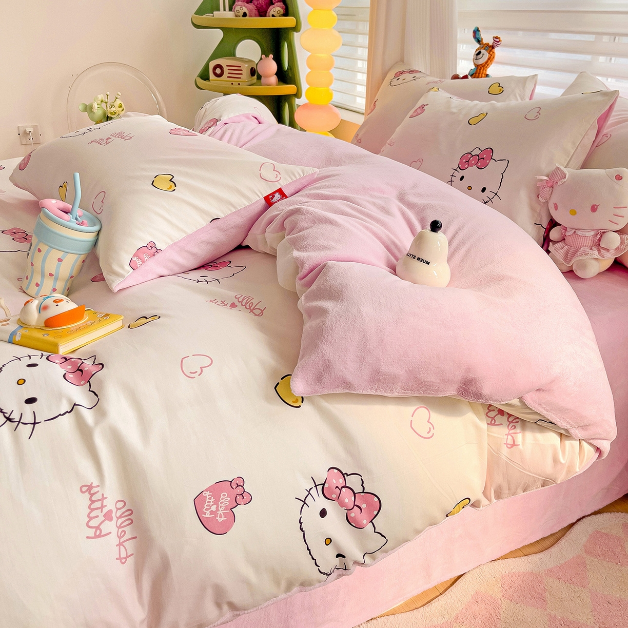 91家纺网 家纺一手货源 找家纺 朵希曼 2026新款棉绒卡通三丽鸥棉加绒印花系列四件套 可爱凯蒂