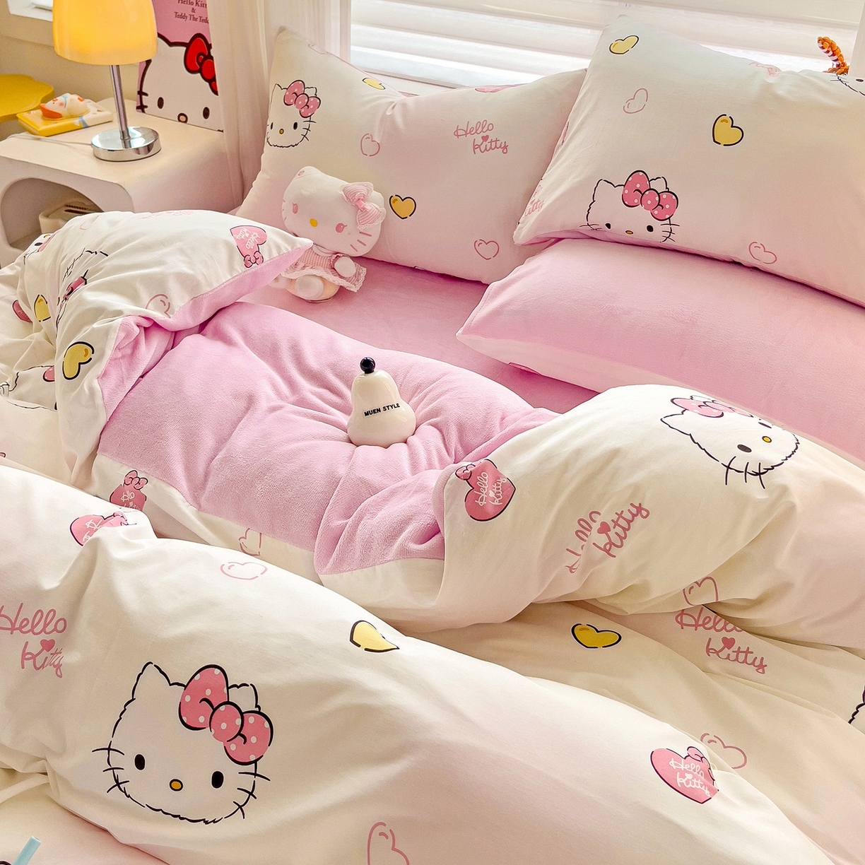 91家纺网 家纺一手货源 找家纺 朵希曼 2026新款棉绒卡通三丽鸥棉加绒印花系列四件套 可爱凯蒂