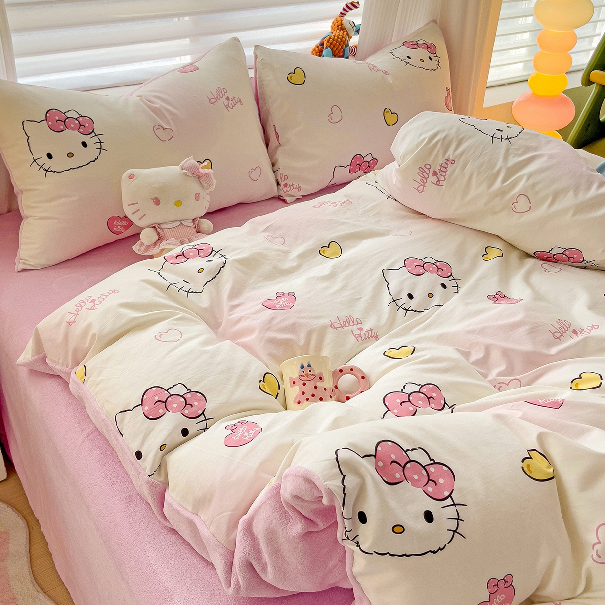 91家纺网 家纺一手货源 找家纺 朵希曼 2026新款棉绒卡通三丽鸥棉加绒印花系列四件套 可爱凯蒂