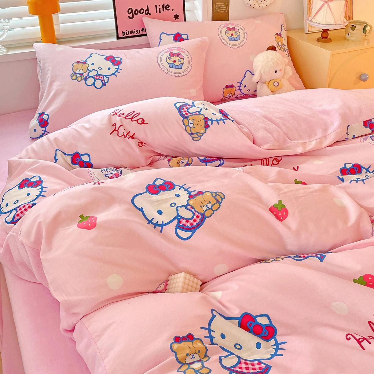 91家纺网 家纺一手货源 找家纺 朵希曼 2026新款棉绒卡通三丽鸥棉加绒印花系列四件套 幸福熊凯蒂