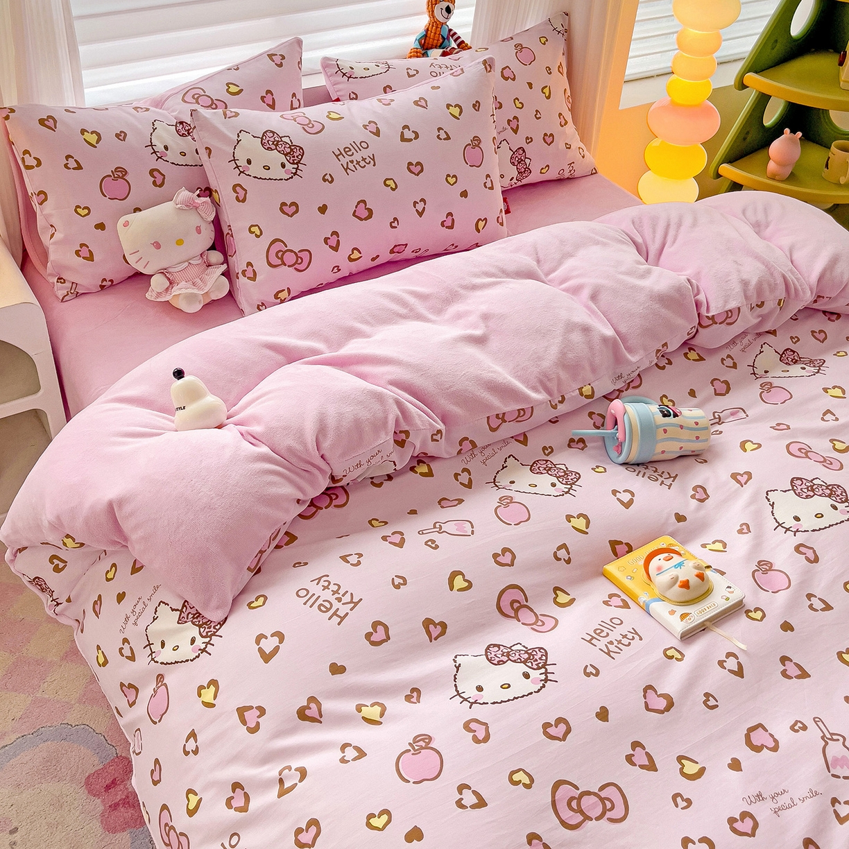 91家纺网 家纺一手货源 找家纺 朵希曼 2026新款棉绒卡通三丽鸥棉加绒印花系列四件套 萌宠凯蒂