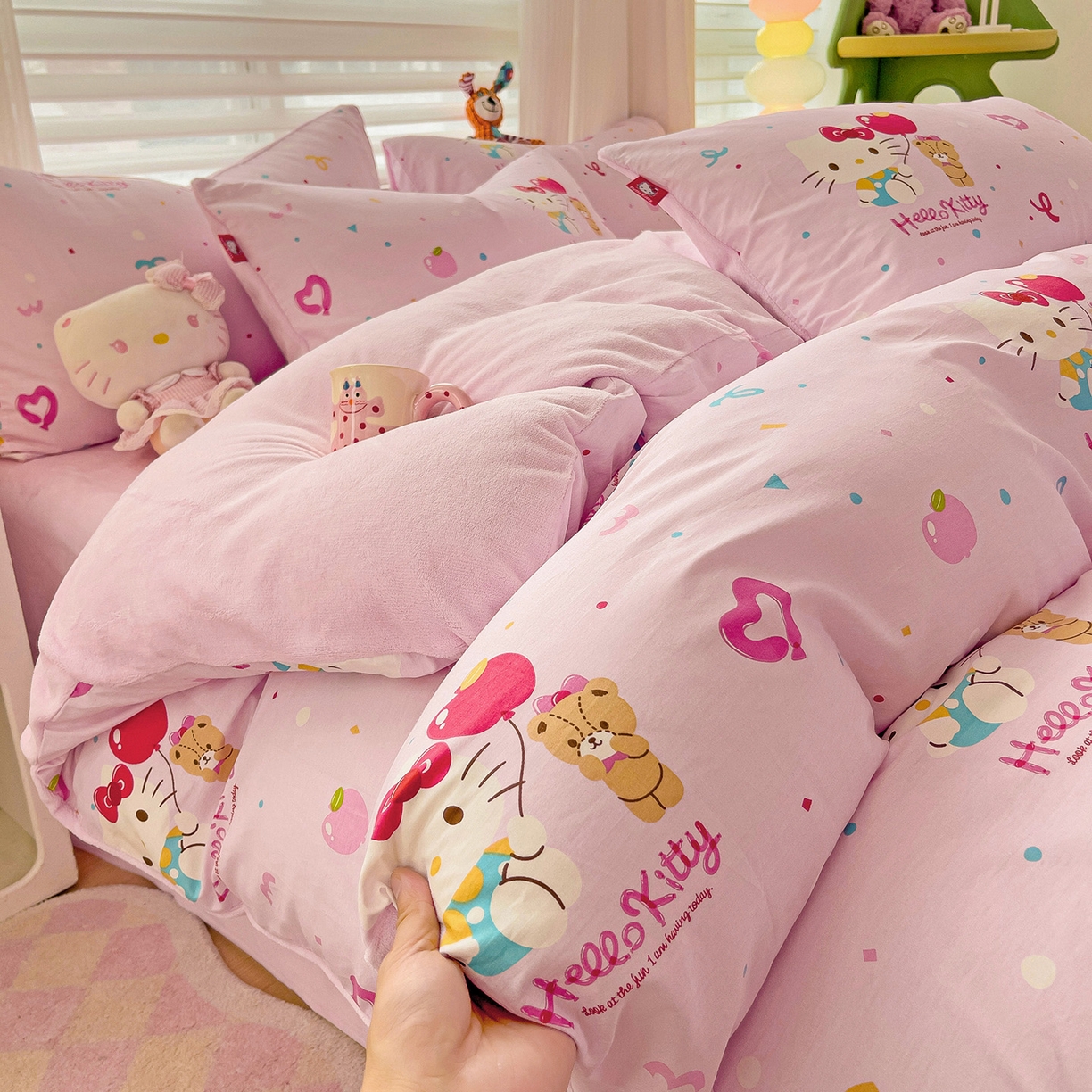 91家纺网 家纺一手货源 找家纺 朵希曼 2026新款棉绒卡通三丽鸥棉加绒印花系列四件套 小熊凯蒂