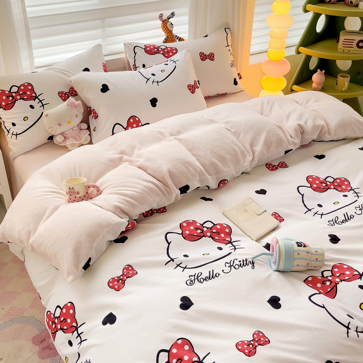 91家纺网 家纺一手货源 找家纺 朵希曼 2026新款棉绒卡通三丽鸥棉加绒印花系列四件套 爱心凯蒂