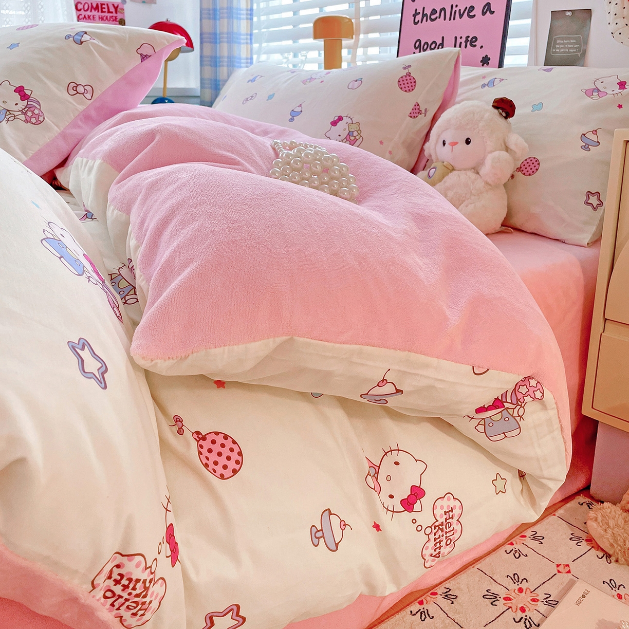 91家纺网 家纺一手货源 找家纺 朵希曼 2026新款棉绒卡通三丽鸥棉加绒印花系列四件套 甜甜凯蒂