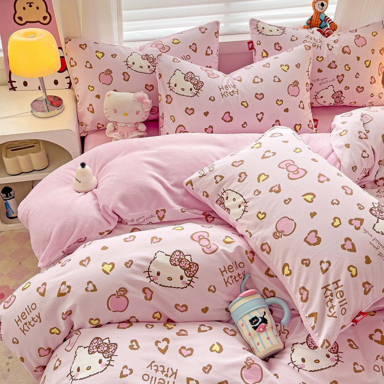 91家纺网 家纺一手货源 找家纺 朵希曼 2026新款棉绒卡通三丽鸥棉加绒印花系列四件套 萌宠凯蒂