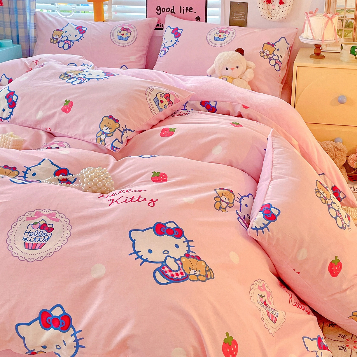 91家纺网 家纺一手货源 找家纺 朵希曼 2026新款棉绒卡通三丽鸥棉加绒印花系列四件套 幸福熊凯蒂