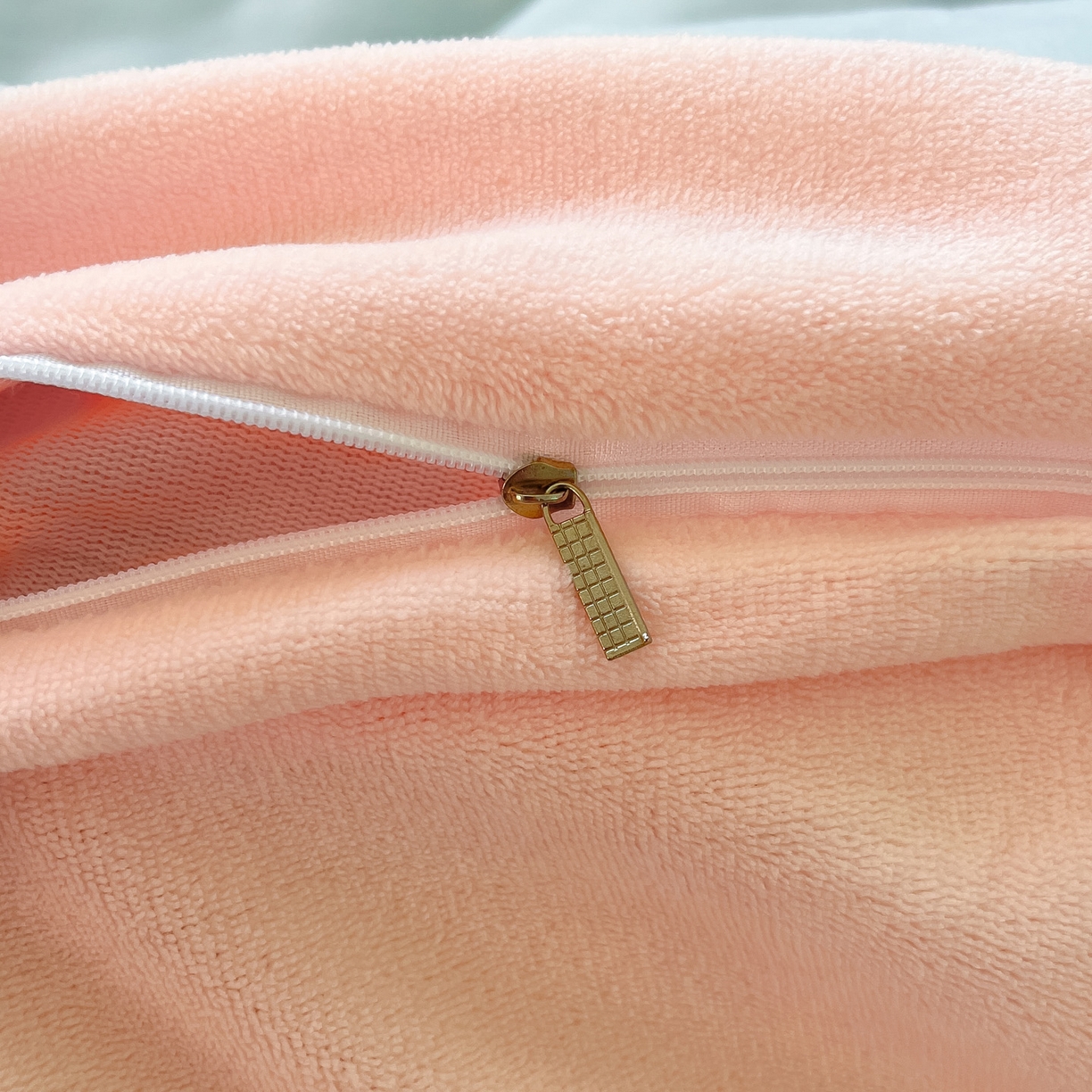 91家纺网 家纺一手货源 找家纺 如一 2025新款高克重卡通印花牛奶绒四件套第二批 娇气猫