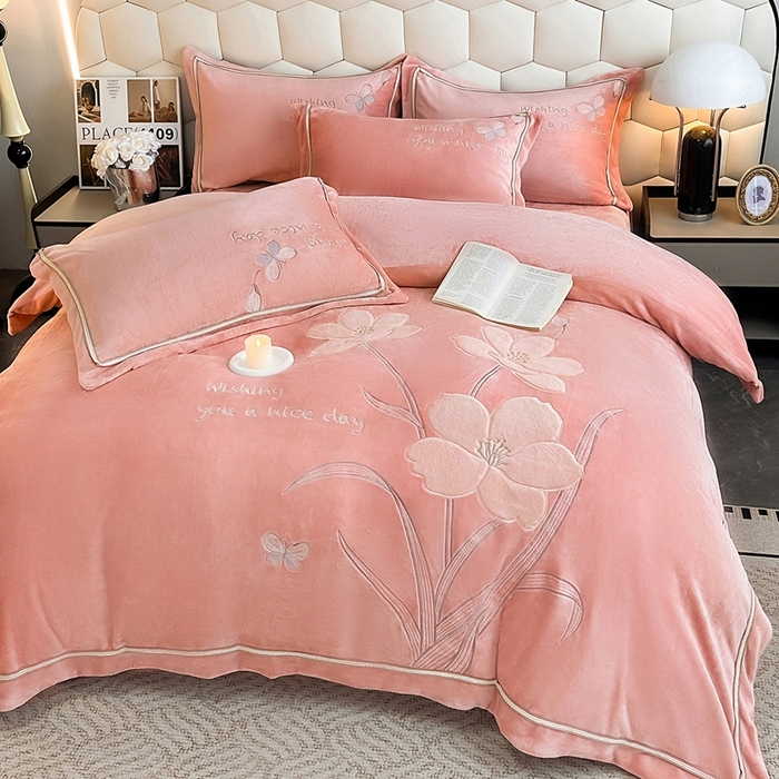 孟鑫家纺 2025新款230克高克重宽边织带压线牛奶贴布绣花四件套-蝴蝶兰系列 蝴蝶兰-豆沙