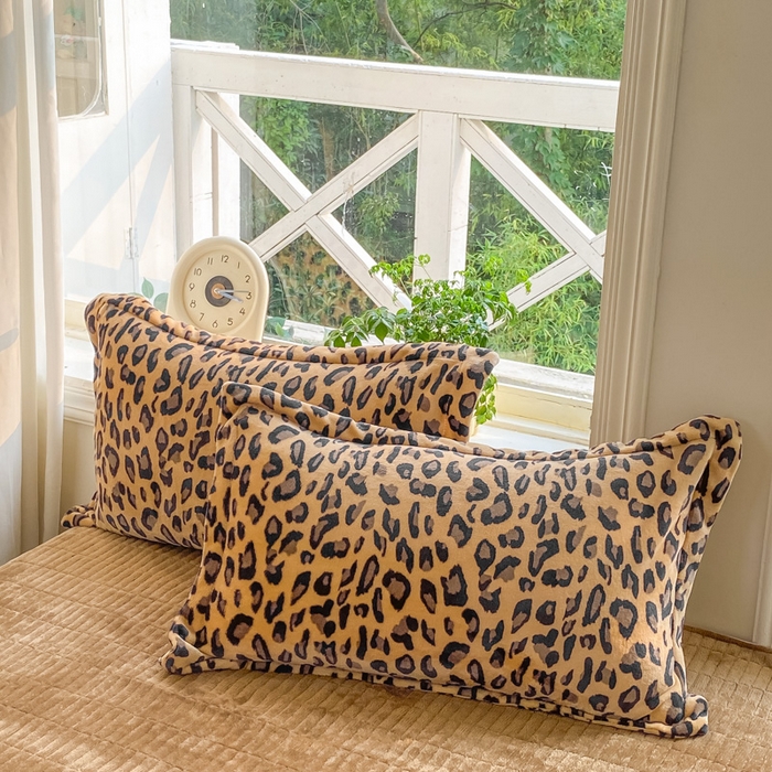 91家纺网 家纺一手货源 找家纺 尚美 2025新款热卖款亲肤舒适加绒加厚牛奶绒花边床盖款四件套双面绒 大卡豹纹