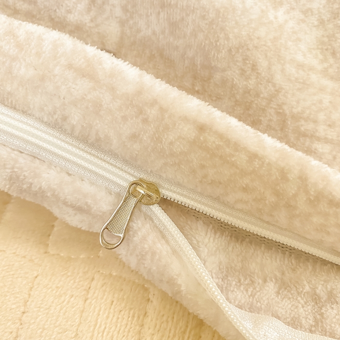 91家纺网 家纺一手货源 找家纺 尚美 2025新款热卖款亲肤舒适加绒加厚牛奶绒花边床盖款四件套双面绒 心心相印