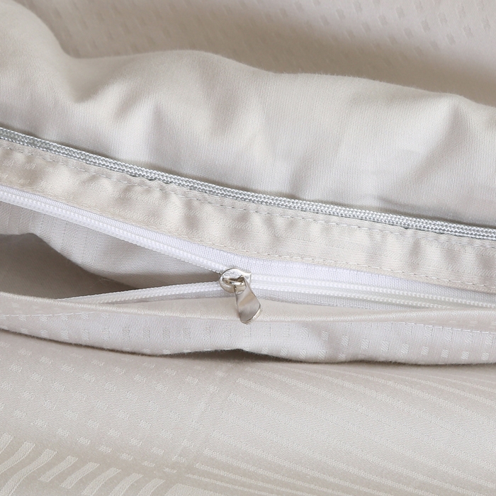 91家纺网 家纺一手货源 找家纺 越宏顺2025新款60s纯棉提花蚕丝被 浅灰